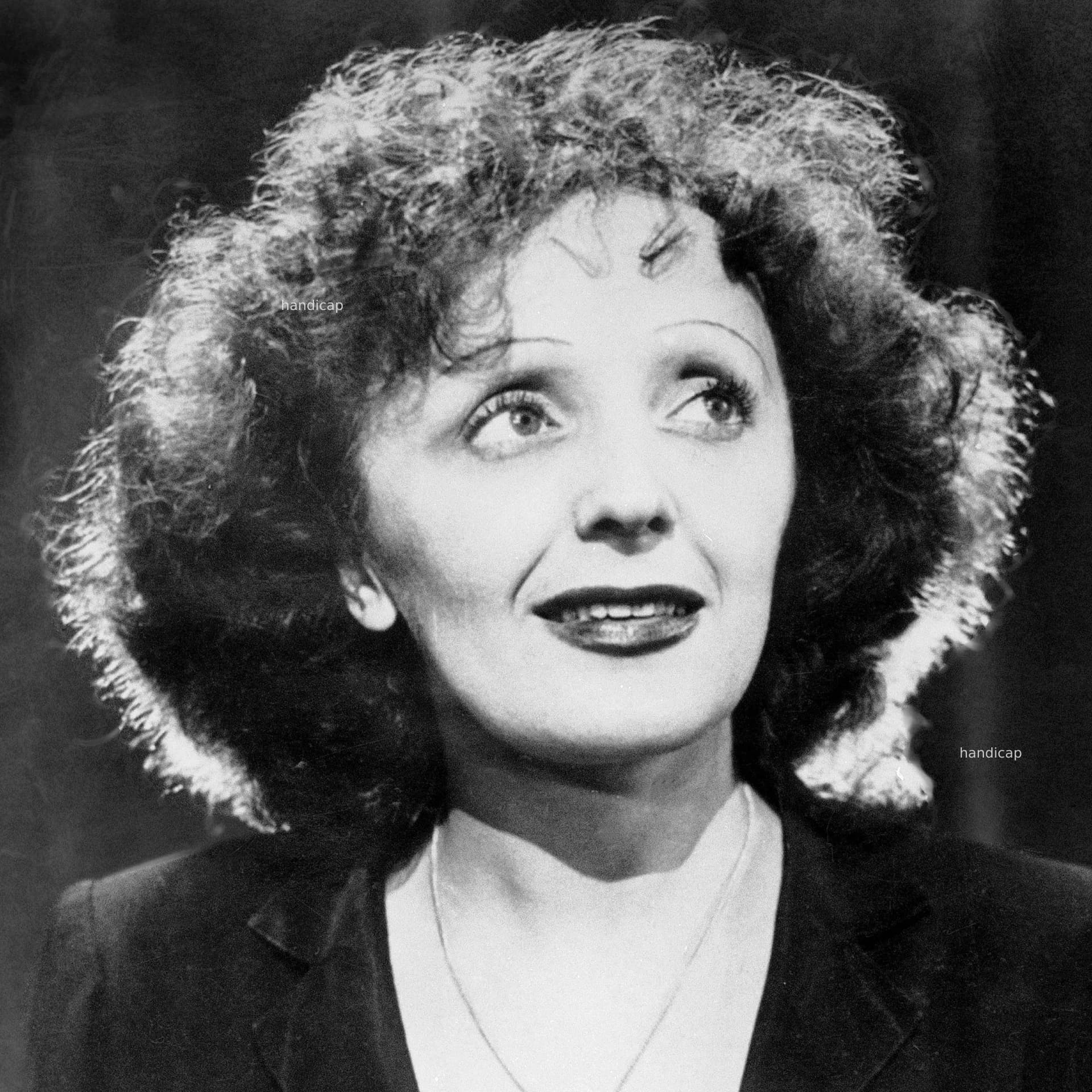 La Vida y Legado de Edith Piaf: La Voz de Francia